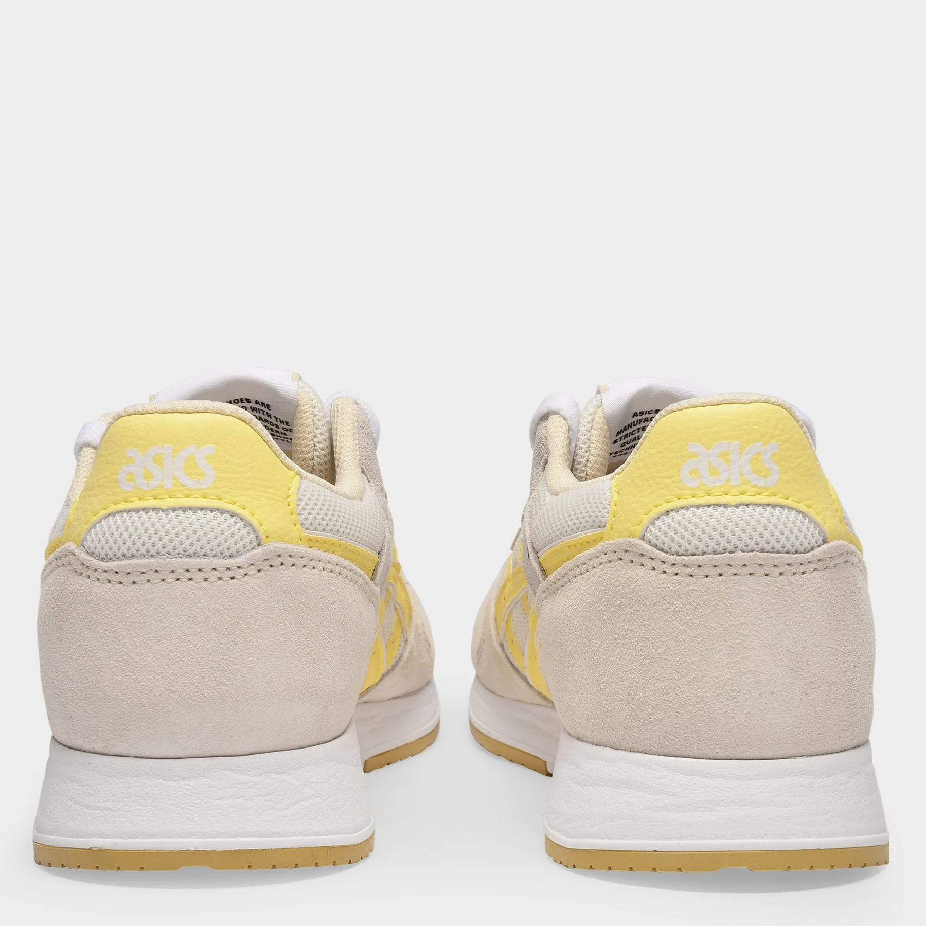 Asics  Lyte Classics Sneakers in Beige Nubuck