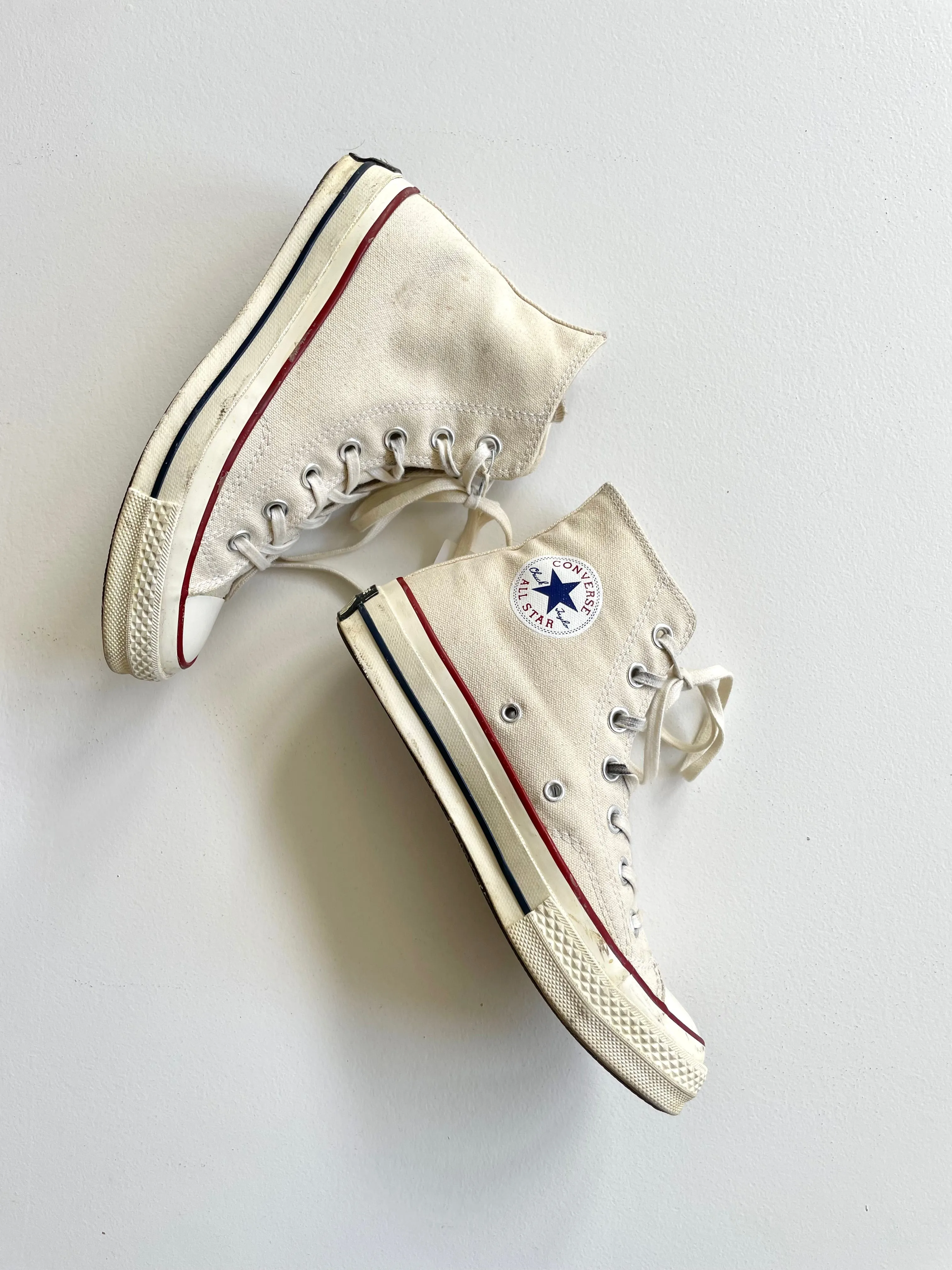 Converse Canvas Hightops