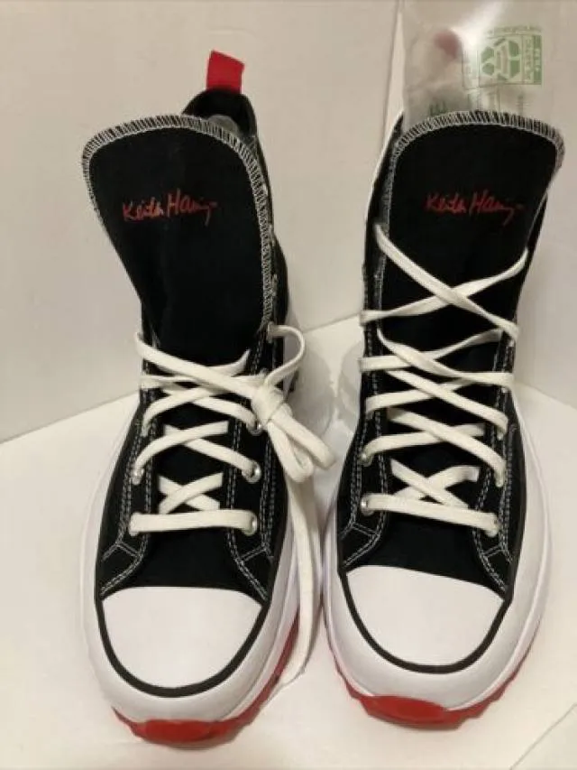 DS Limited Edition Converse X "Keith Haring" Edition Run...