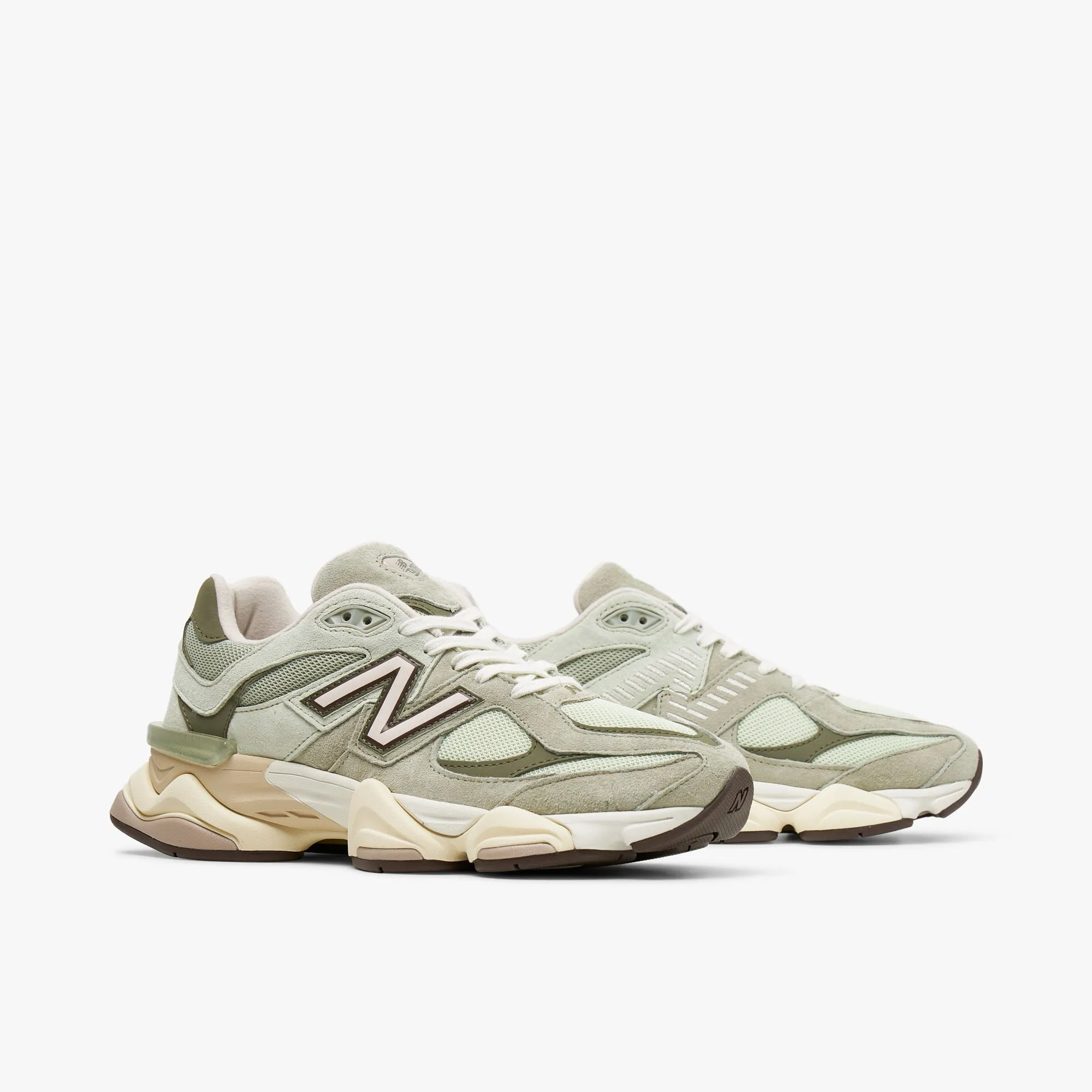 New Balance 9060 Olivine / Linen Green