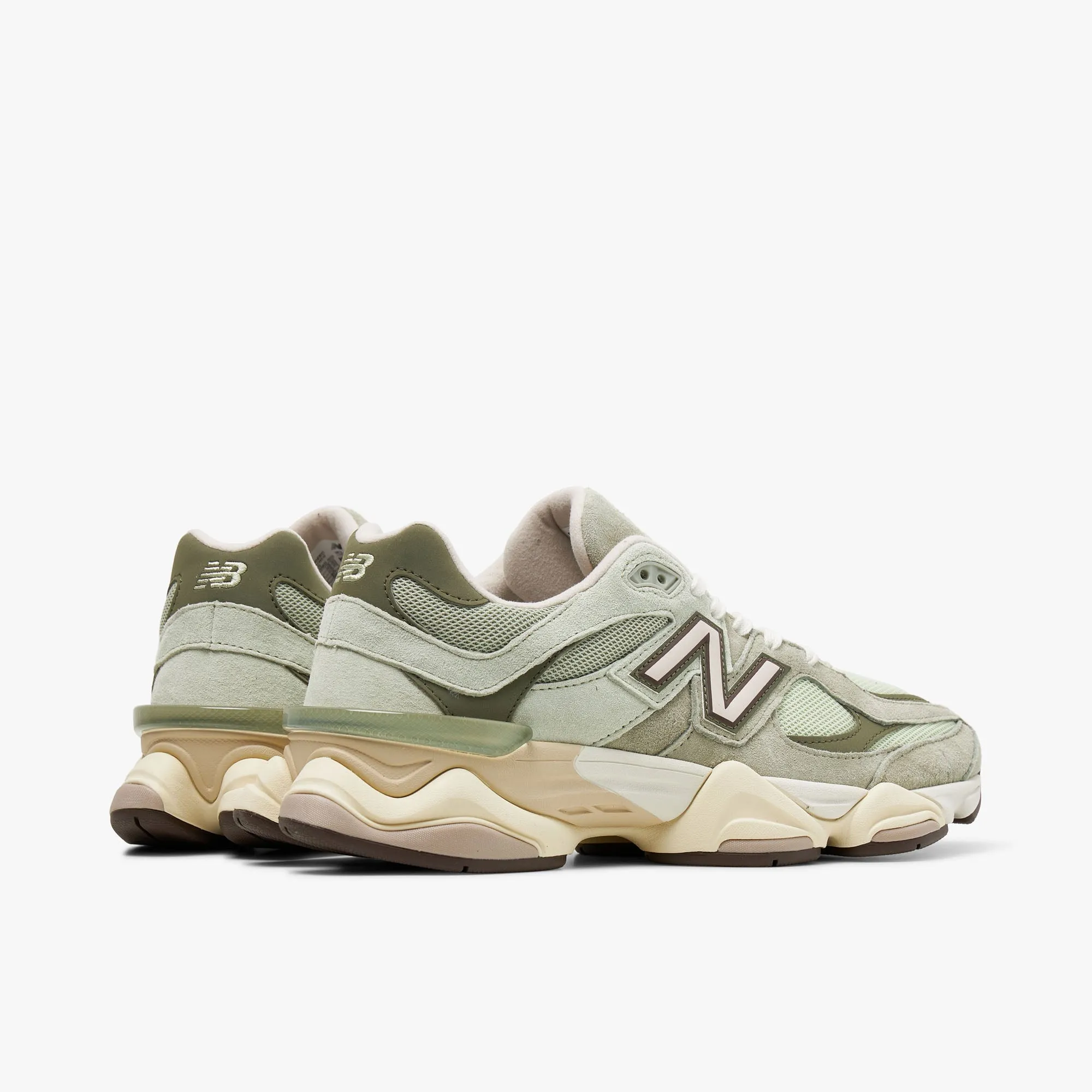 New Balance 9060 Olivine / Linen Green