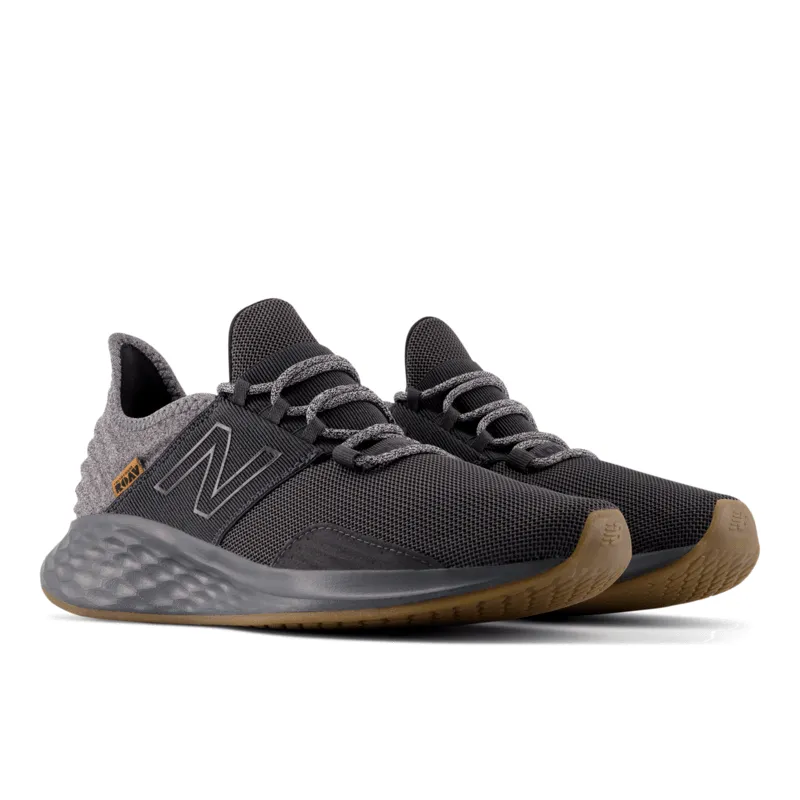 New Balance Men's Fresh Foam Roav Running Shoe - MROAVRB (Wide)