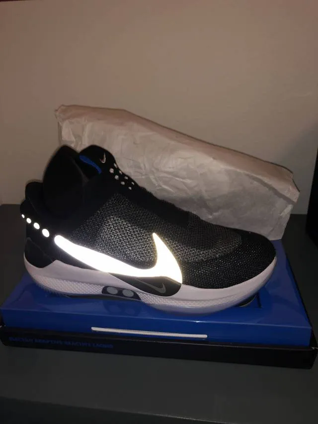 NIKE ADAPT BB