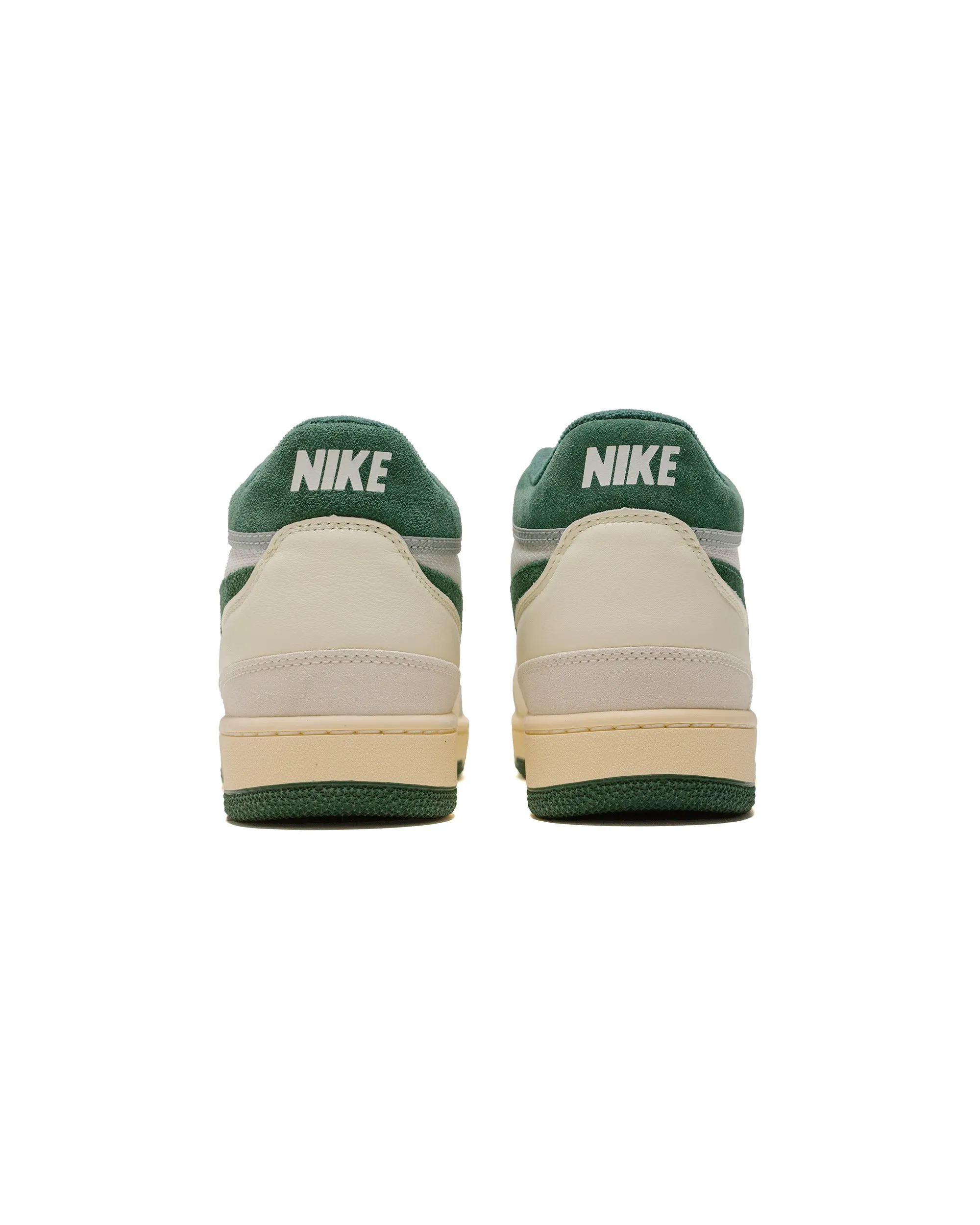 Nike Attack Sail/Fir