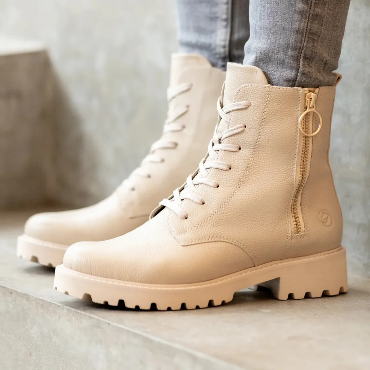 Remonte D8671-60 Beige Leather Biker Boot